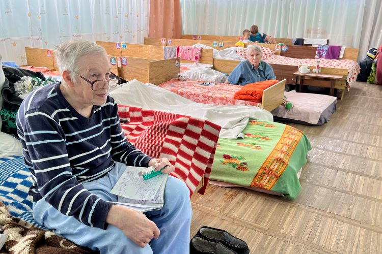 A shelter for internally displaced people in Lviv Oblast, Ukraine (by Jordi Pujolar)